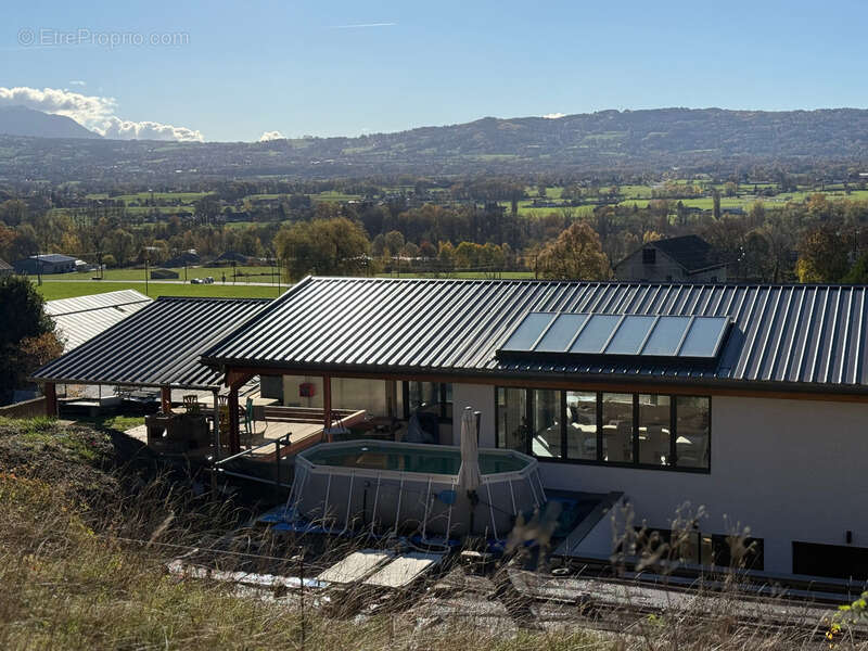 Maison à CONTAMINE-SUR-ARVE