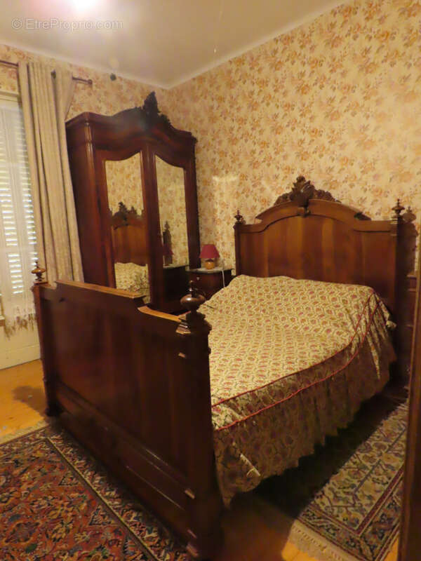 Maison à SAINT-BONNET-DE-ROCHEFORT