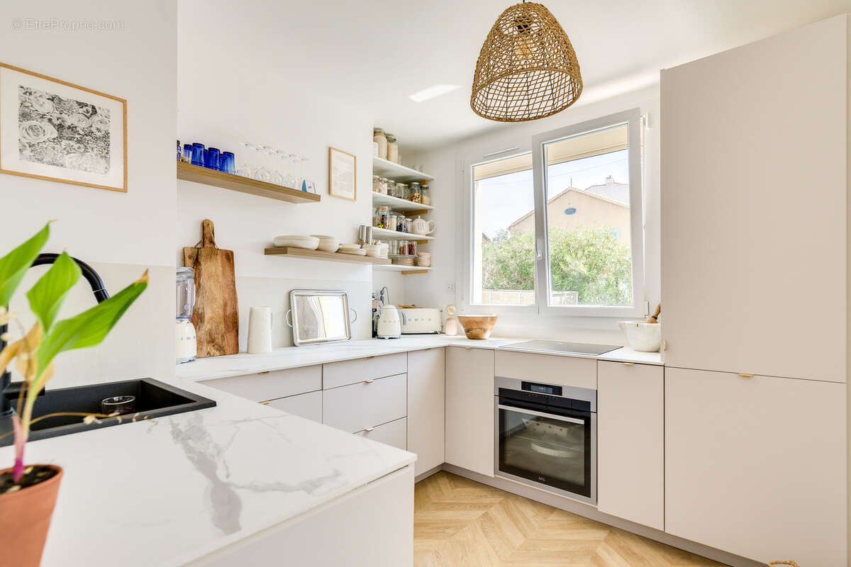 Appartement à MARSEILLE-7E