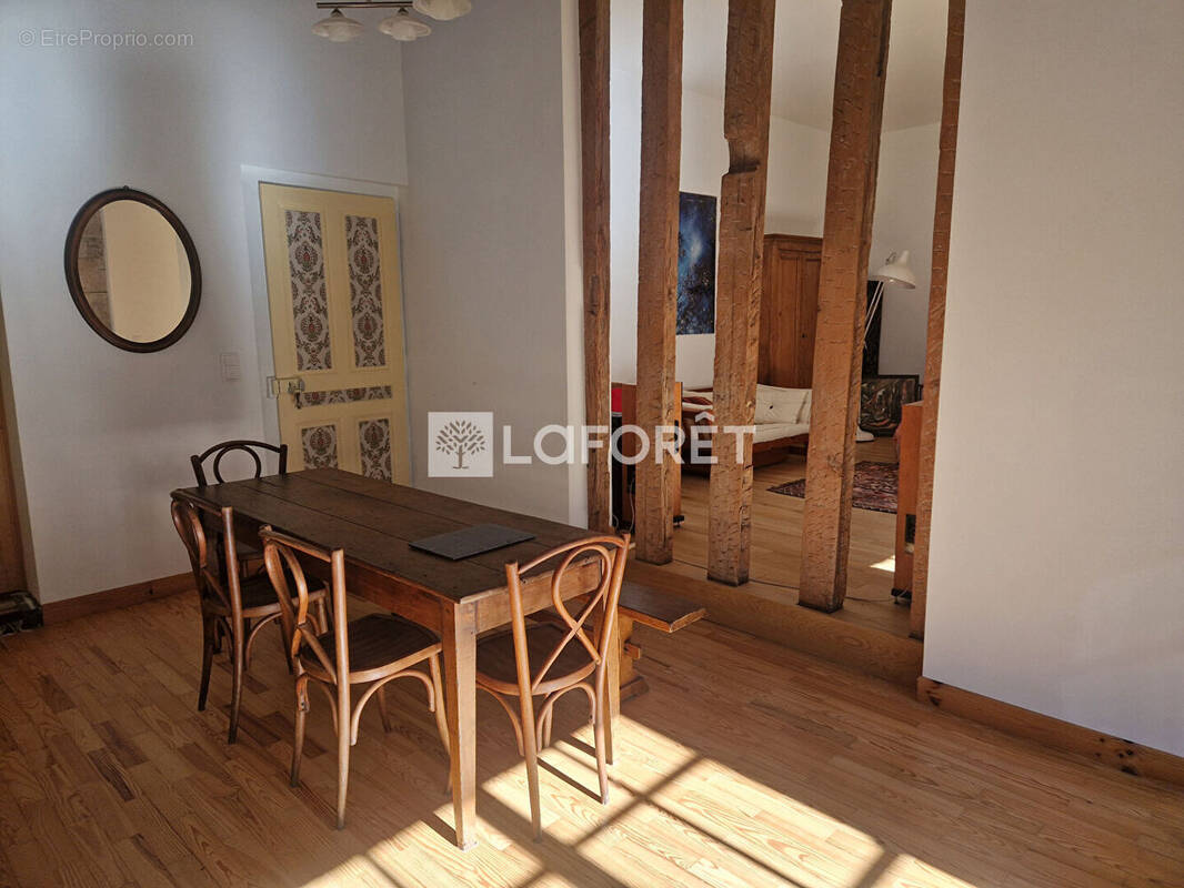 Appartement à SALINS-LES-BAINS