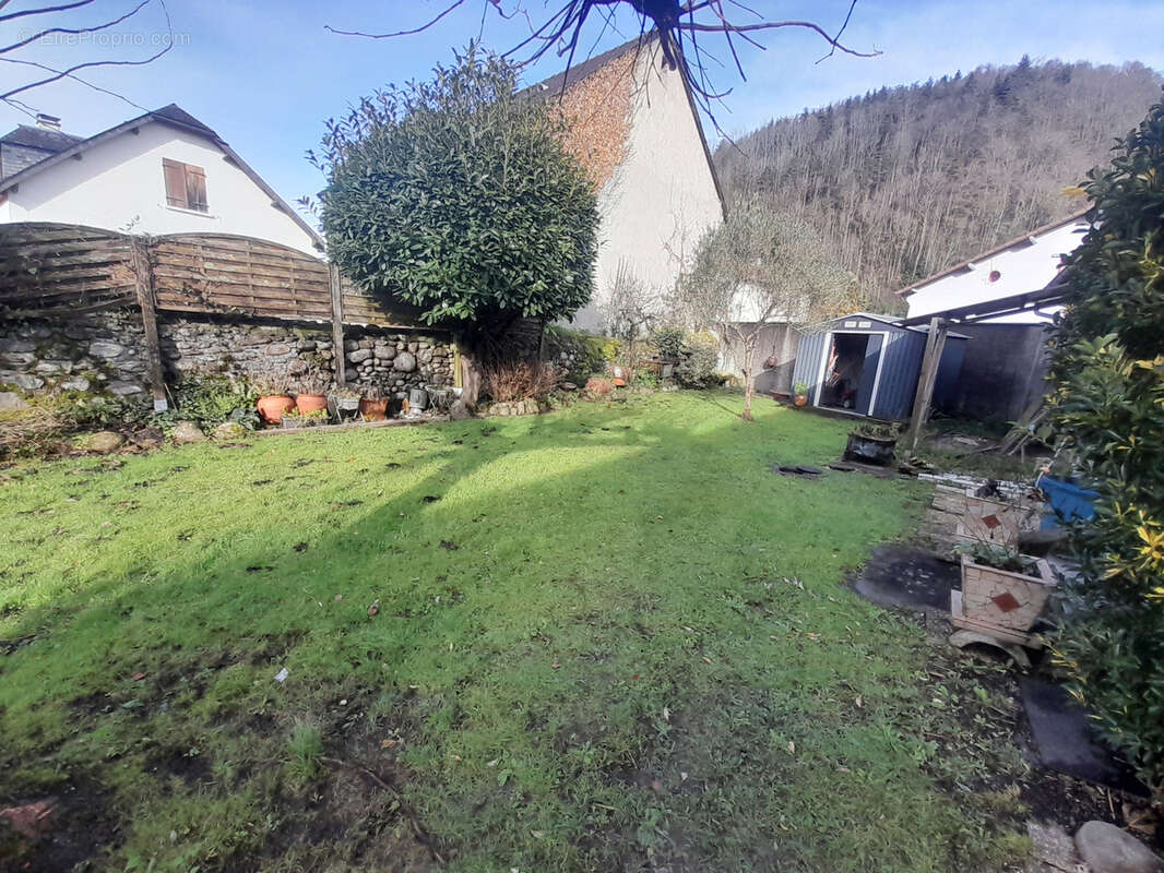 Maison à SAINT-PE-DE-BIGORRE