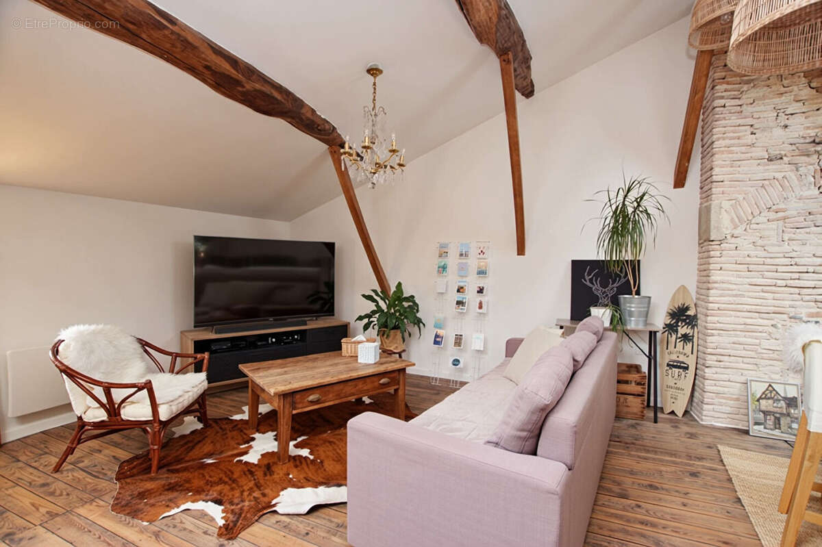 Appartement à TOUSSIEU