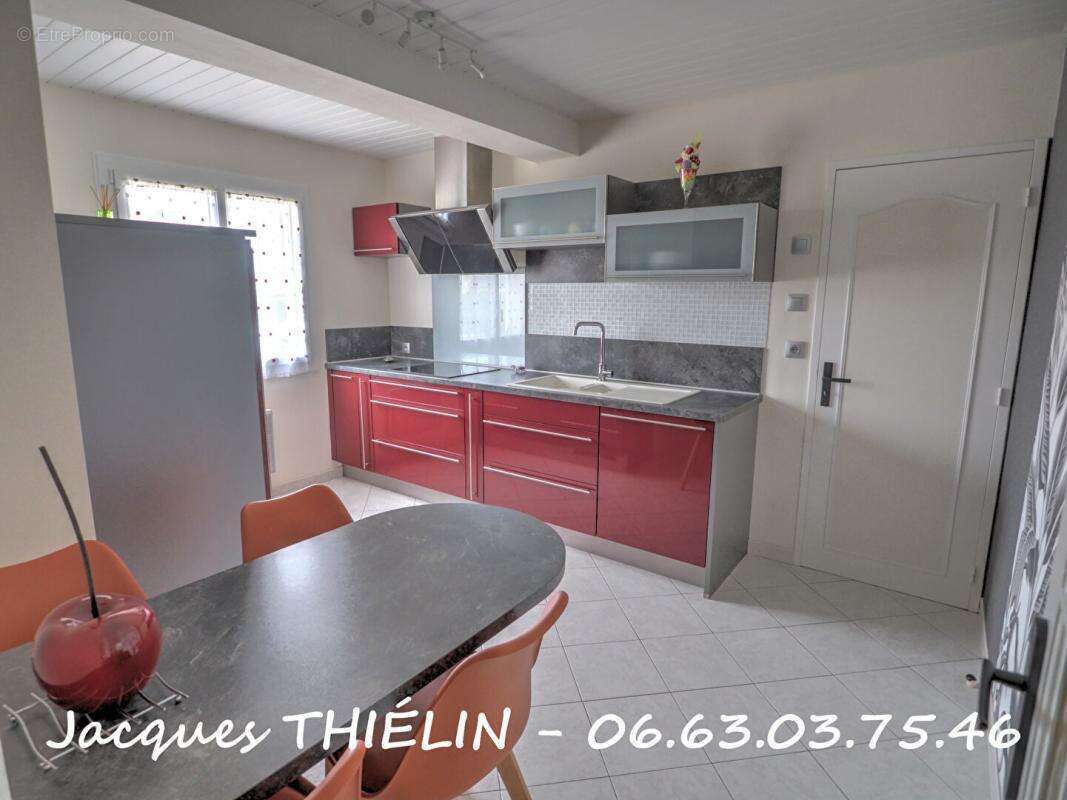Maison à LONGUE-JUMELLES