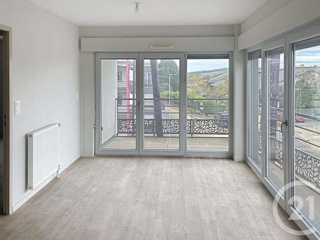 Appartement 47 m² à Auxerre  - photo 2
