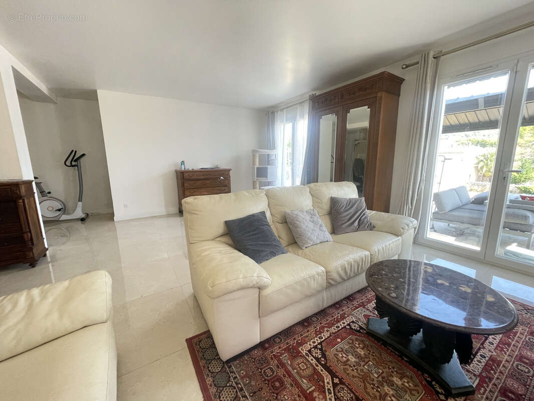 Maison à SAINT-ZACHARIE