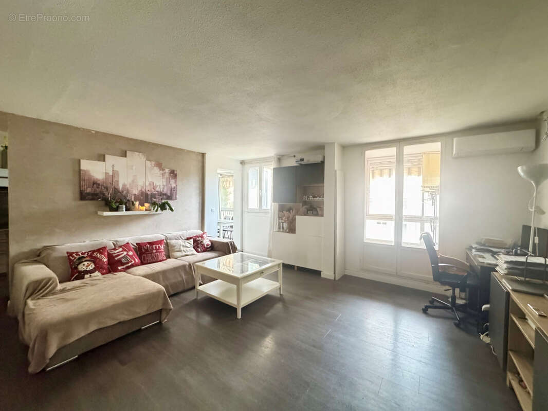 Appartement à MARSEILLE-14E