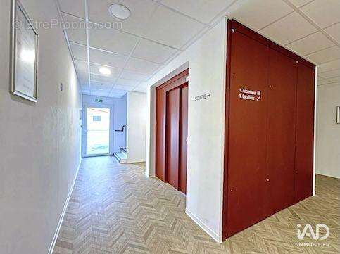 Photo 3 - Commerce à CAVEIRAC