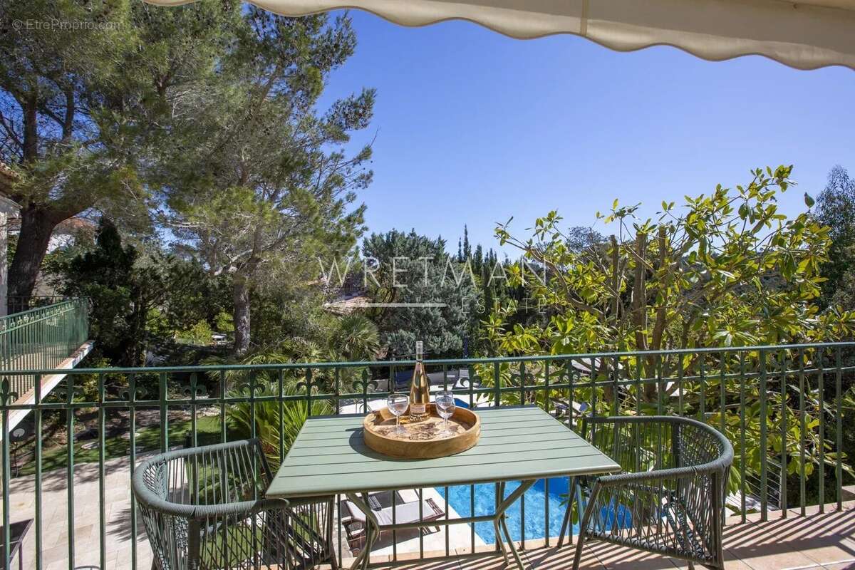 Maison à MANDELIEU-LA-NAPOULE