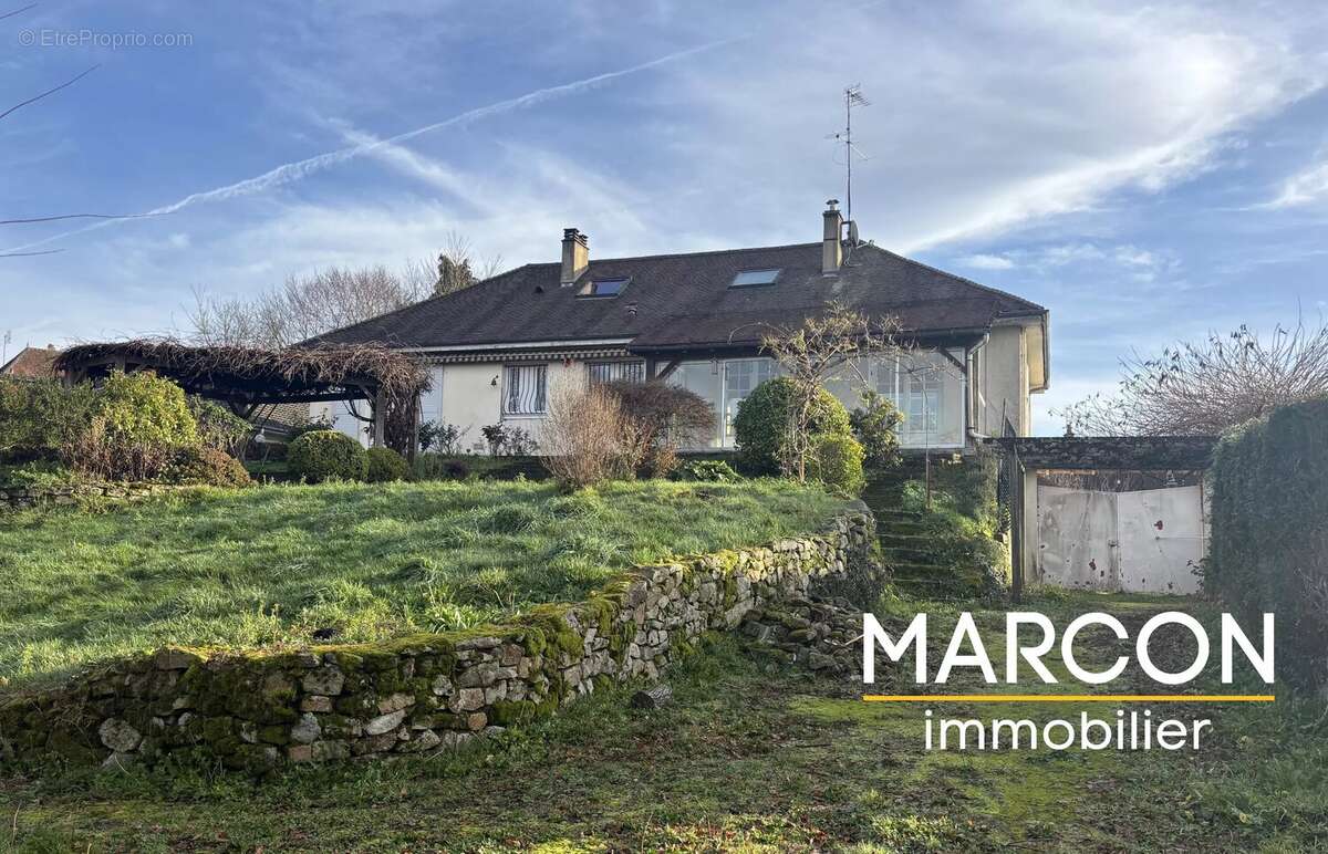 Maison à LA SOUTERRAINE