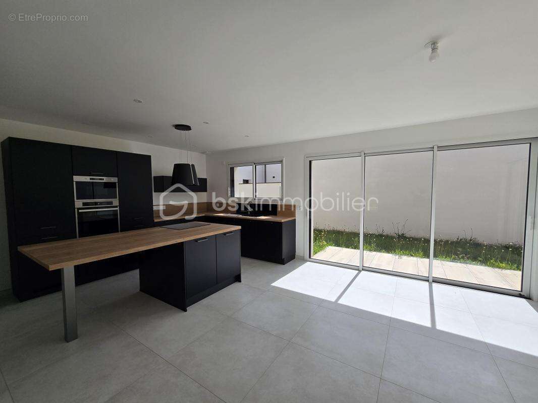 Maison à SAINT-HILAIRE-LA-FORET