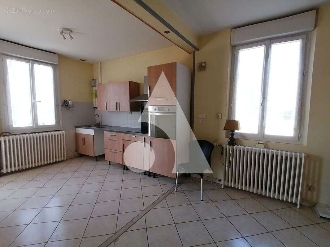 Maison à MONTCEAU-LES-MINES