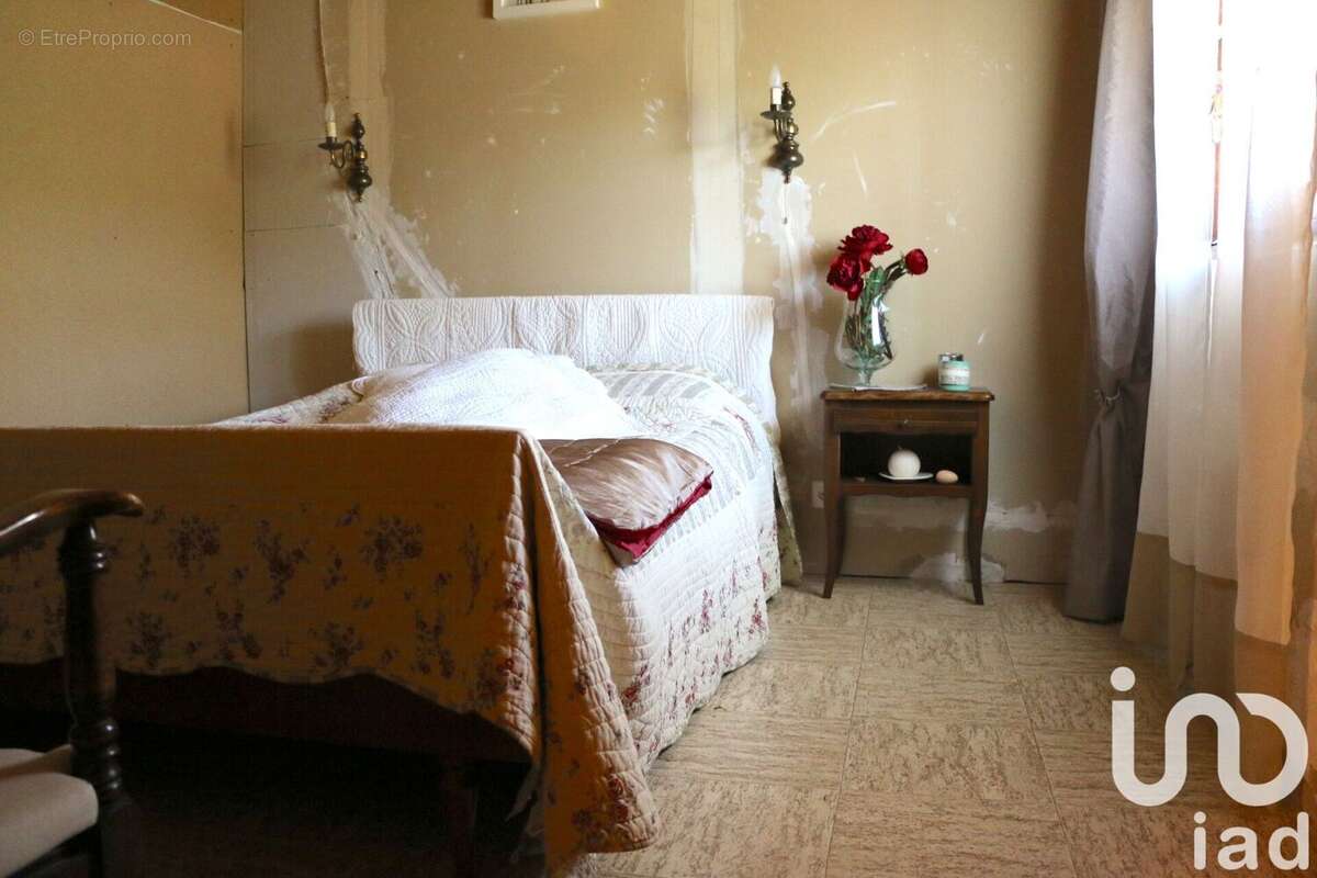 Photo 8 - Maison à SAINT-SAUVEUR-LA-SAGNE