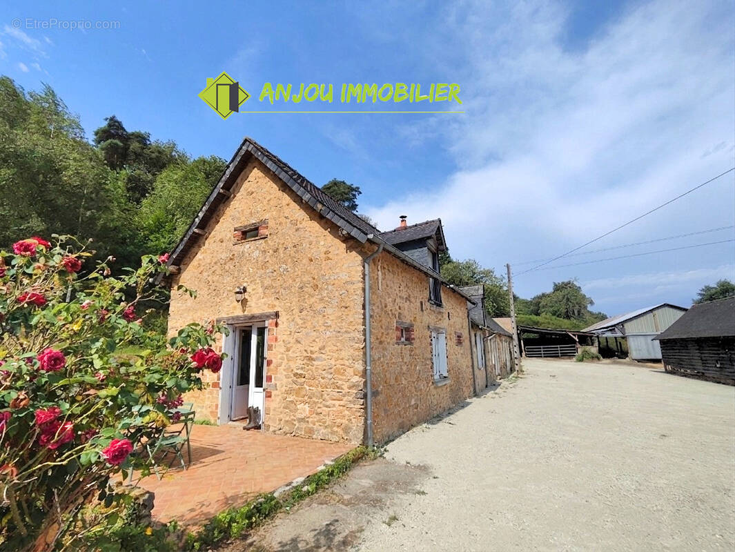 Maison à BOUCHAMPS-LES-CRAON