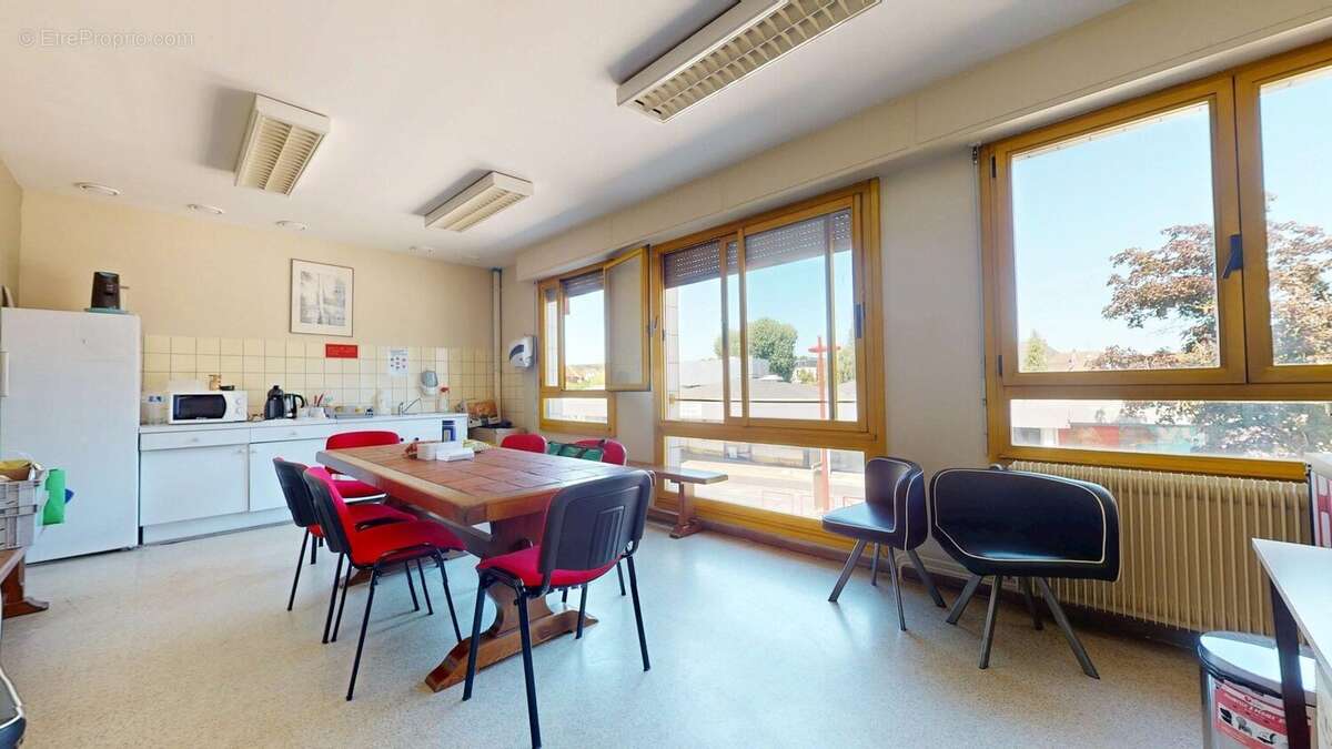 Appartement 777 m² à Delle  - photo 8