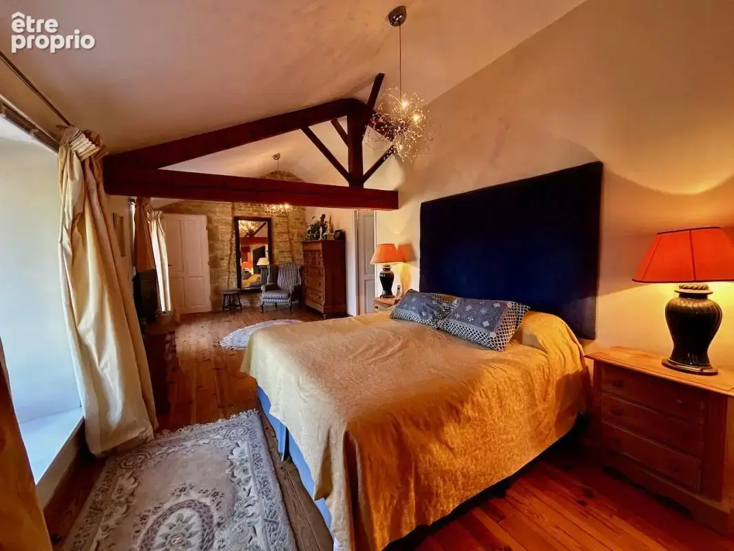 Belle maison en pierre 235m2, 4 chambres, piscine et annexe - photo 8