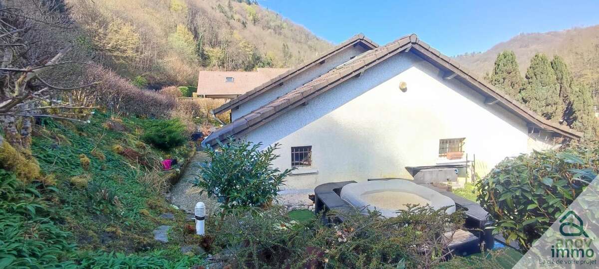 Maison à SAINT-MARTIN-D'URIAGE