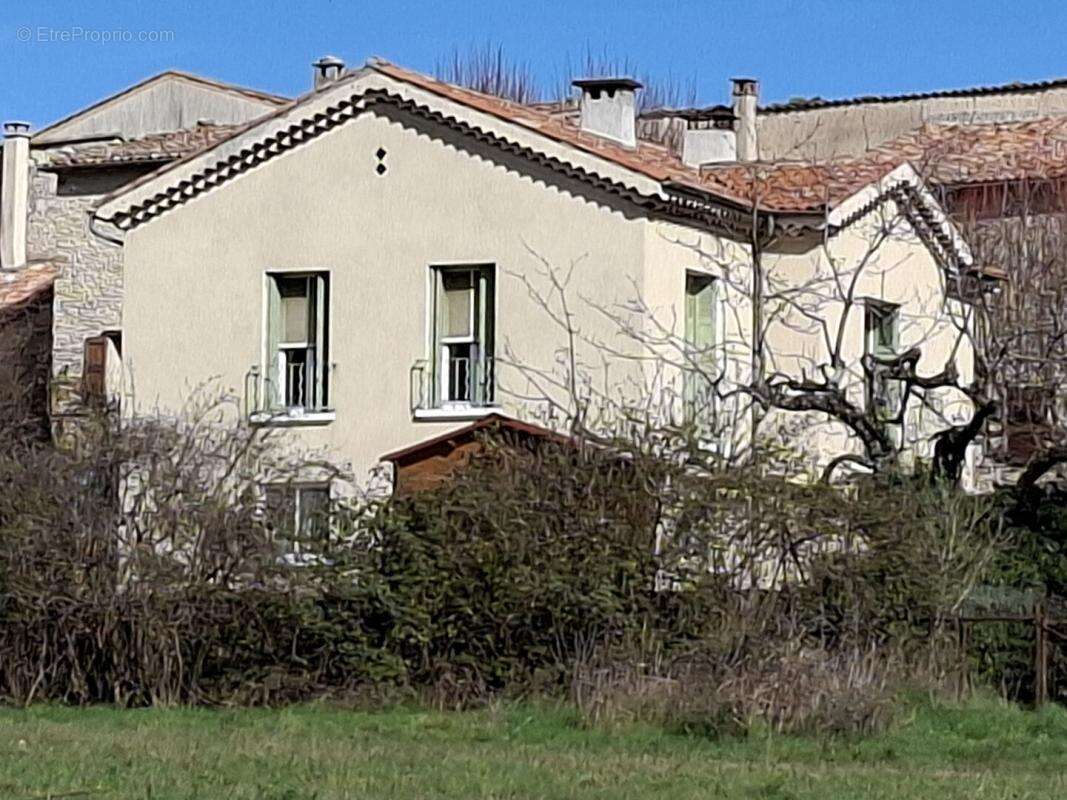 Maison à SAINT-ETIENNE-LES-ORGUES
