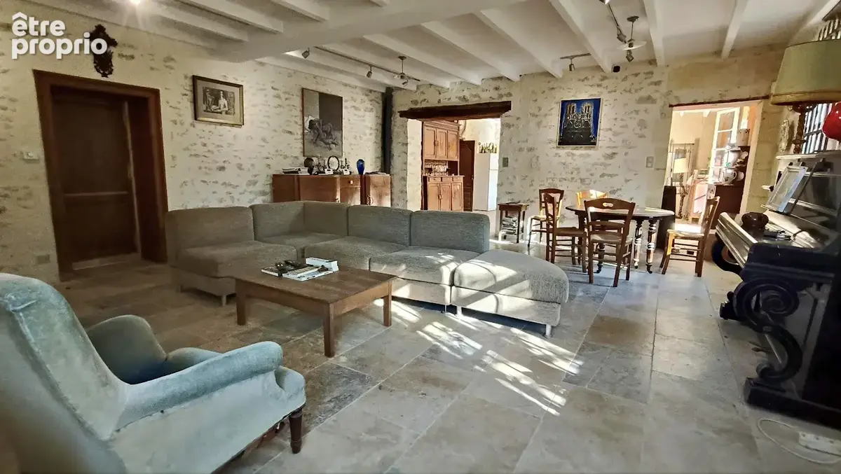 Demeure de caractère en pierre de 1840   254,60 m2   Parc arboré de 4 218 m2   Piscine 14 × 5 m - photo 14