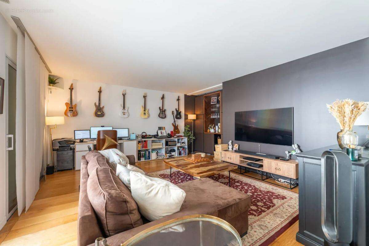 Appartement à SURESNES