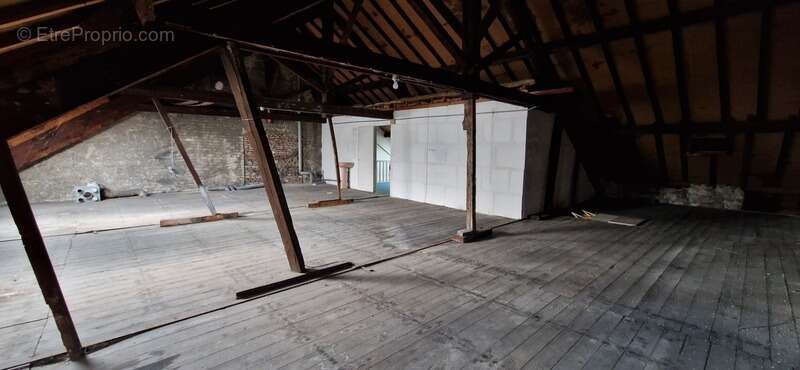 Appartement à SAINT-ELOY-LES-MINES