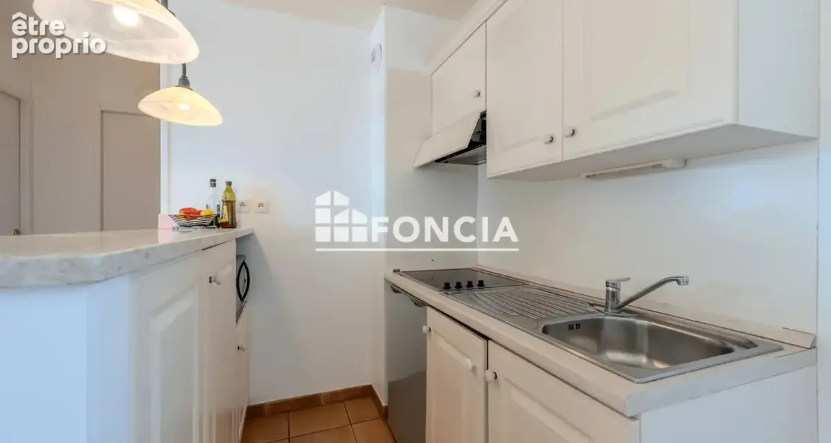 Exclusivité Foncia, joli T2 de 37.6m2 au 1er et dernier étage avec terrasse. Ilot Petrarque - photo 5