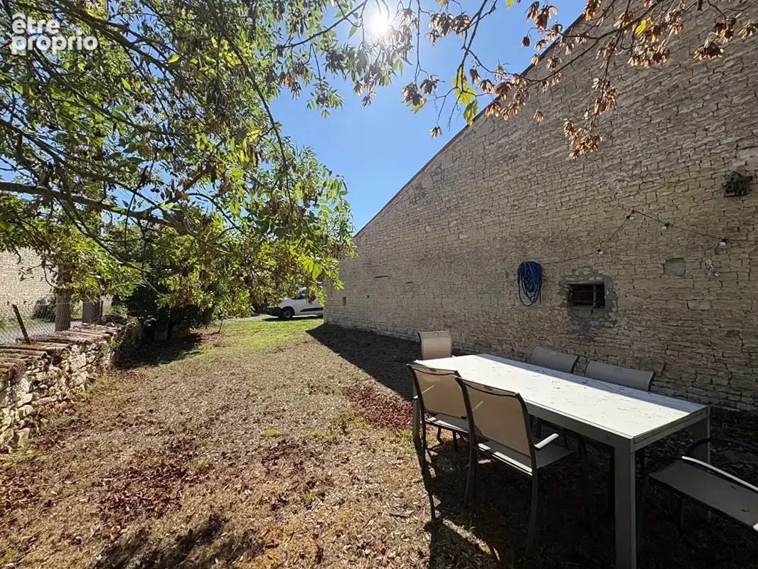 Maison de charme avec 3 chambres, garage, jardin - photo 9