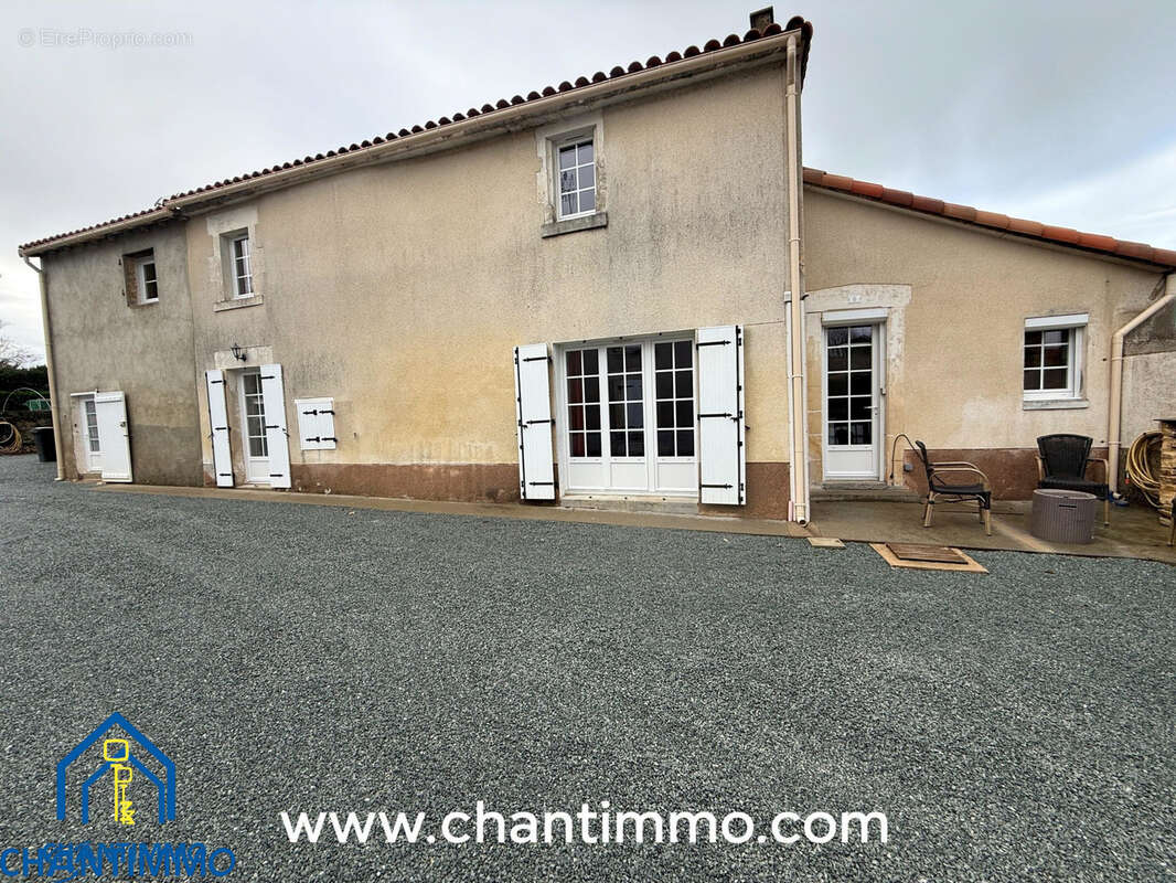 Maison en pierres rénovée - photo 3