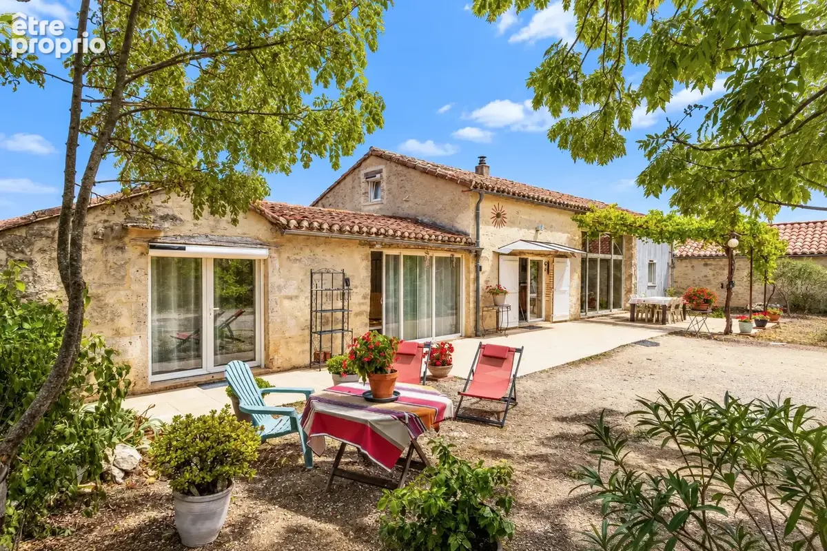 Terrain à usage résidentiel avec 2 annexes, 2 piscines et une cabane pour les bergers - photo 8