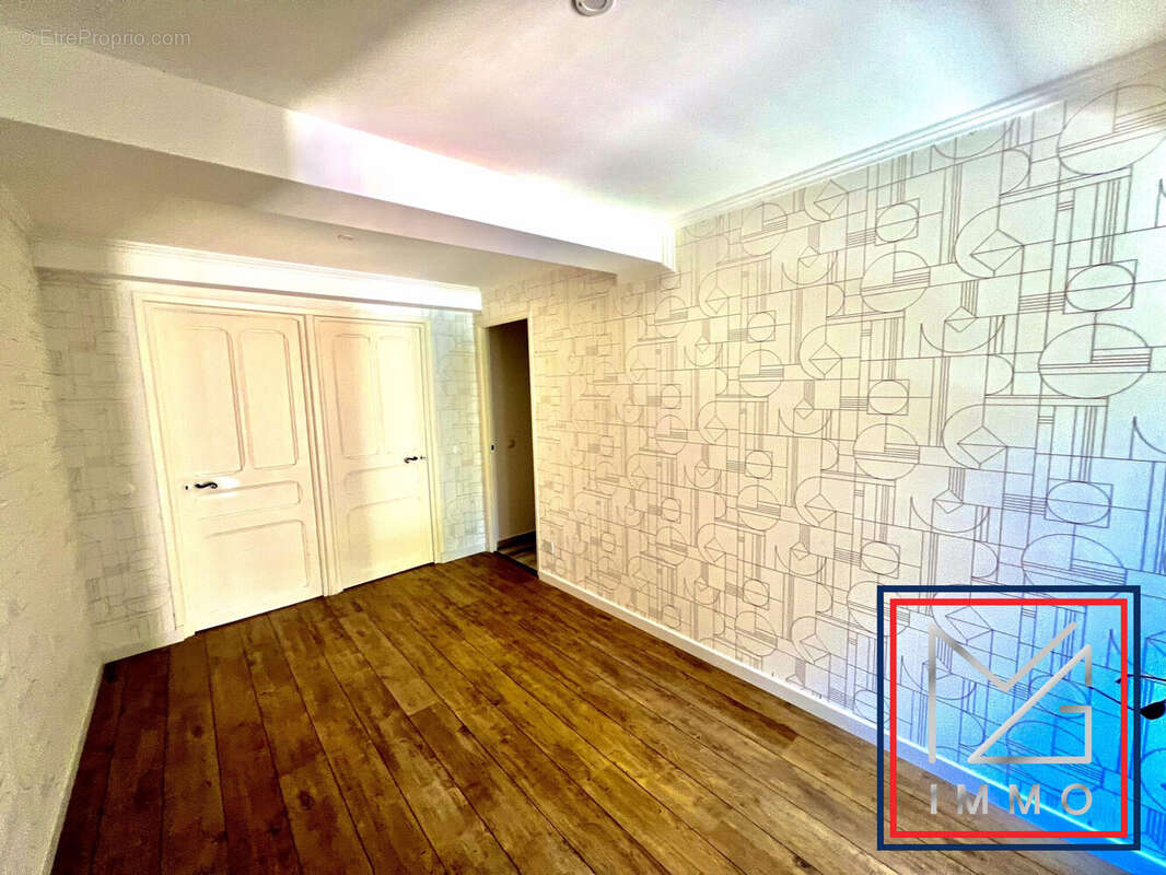 Maison à SIX-FOURS-LES-PLAGES