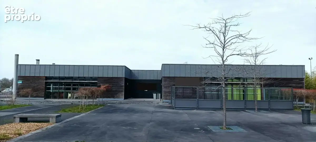Commerce 1 400 m² à vendre à Colombelles (14460) - photo 3