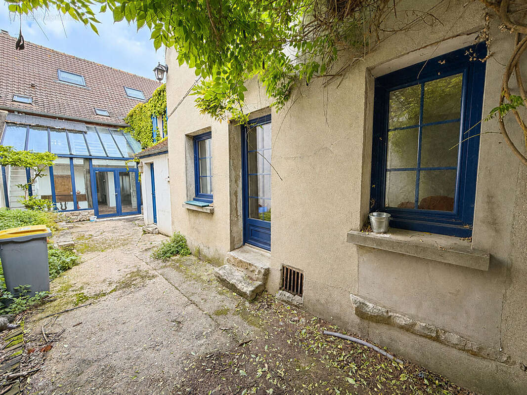 Maison à LINAS