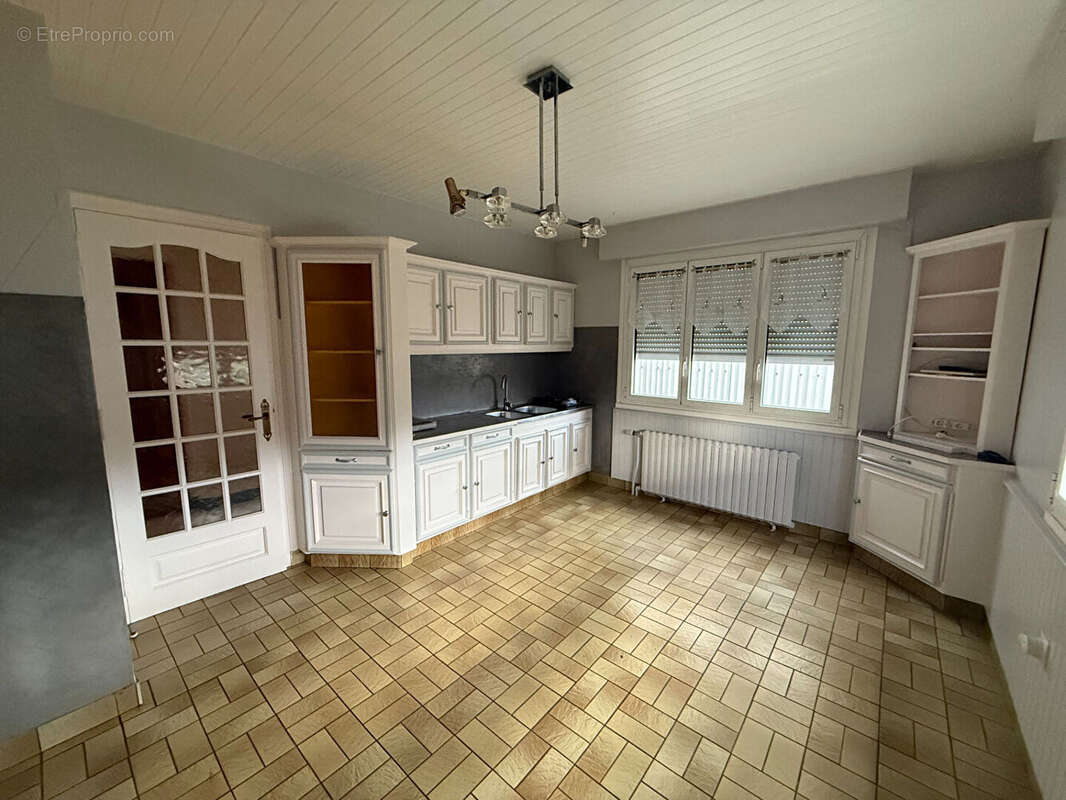 Maison à VRIGNE-AUX-BOIS