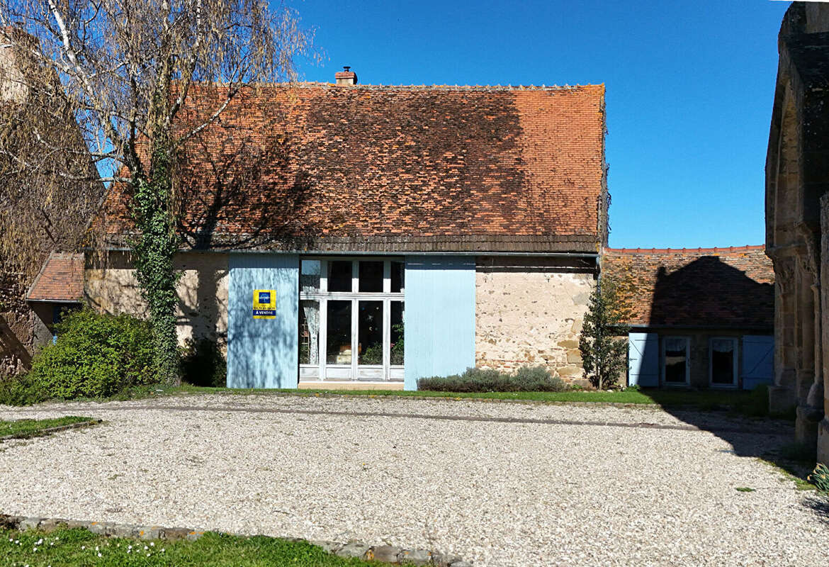 Maison à AUTRY-ISSARDS