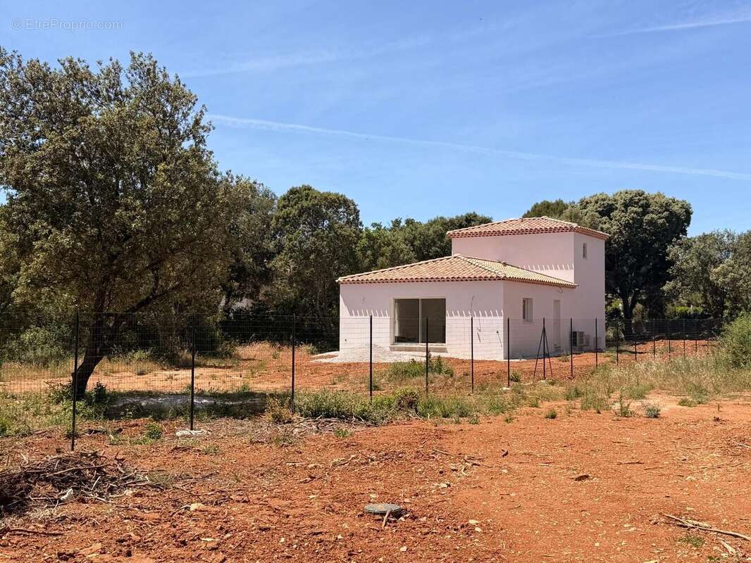 Maison à SAINT-MAXIMIN-LA-SAINTE-BAUME