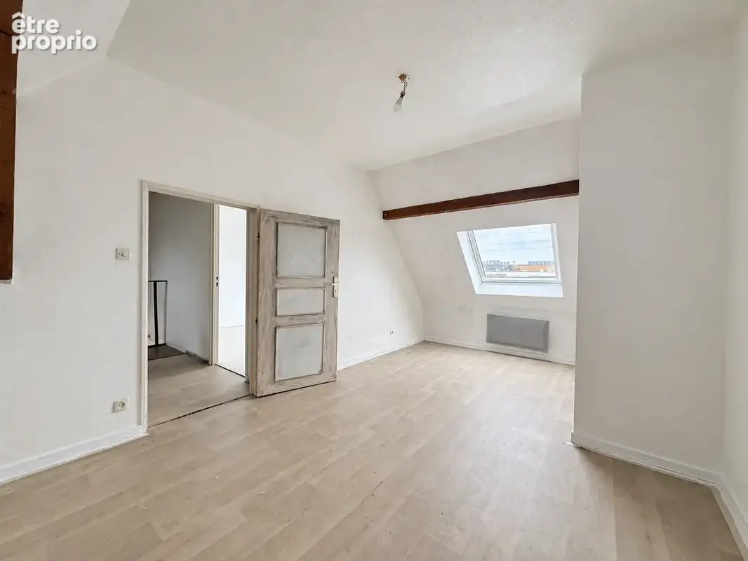 Beau duplex 4/5 P 83m2hab./ 104m2 sol avec garage et cave. - photo 5