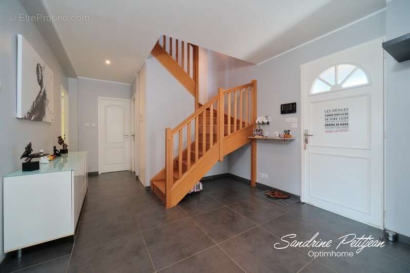 Maison à SAINTE-OLIVE