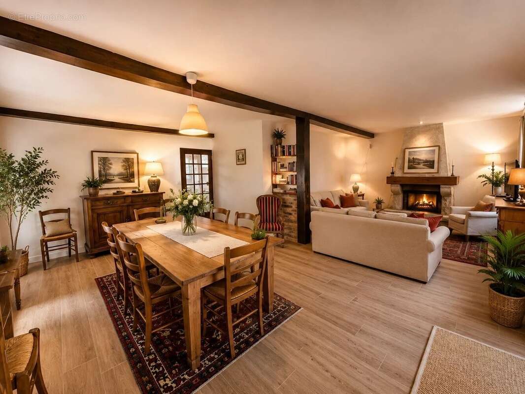 Maison à LANVALLAY