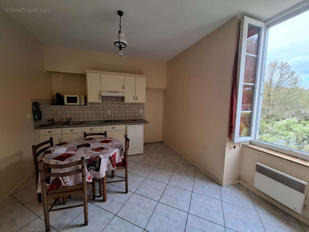 Appartement à TARDETS-SORHOLUS