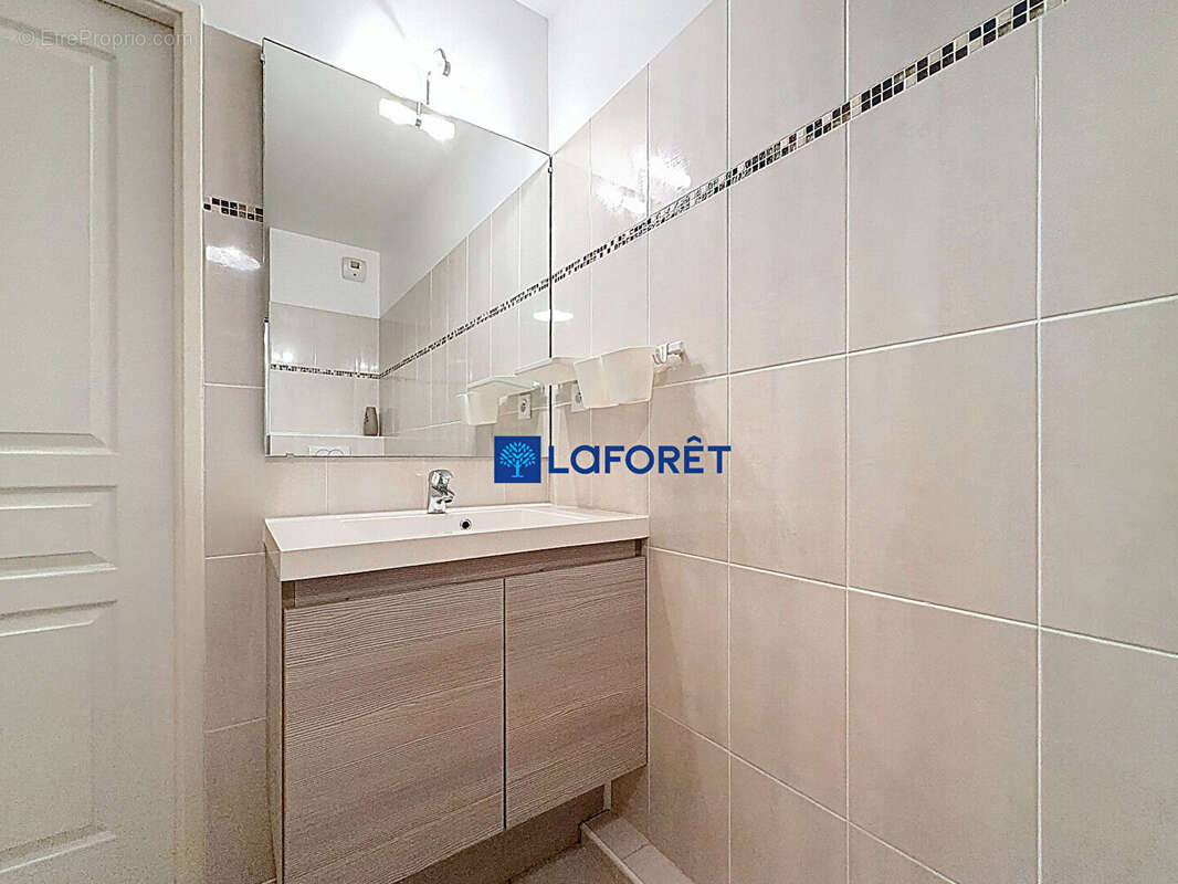 Appartement à CARQUEIRANNE