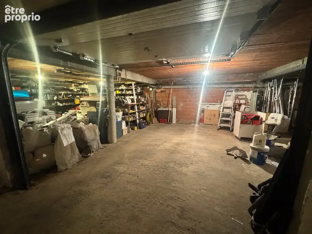 Port st sauveur - grand garage de 93 m2 - photo 2
