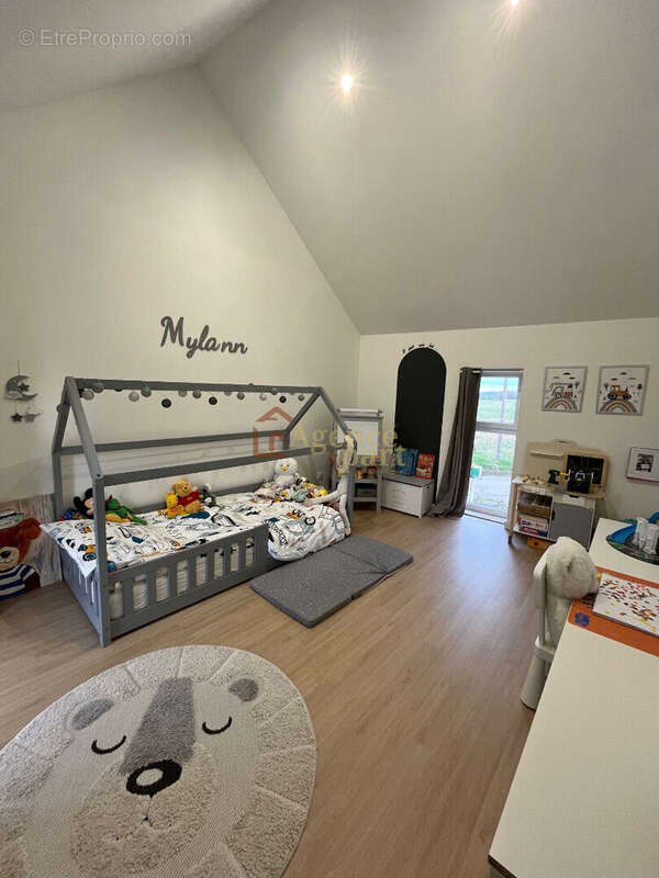 Maison à MEZIDON-CANON