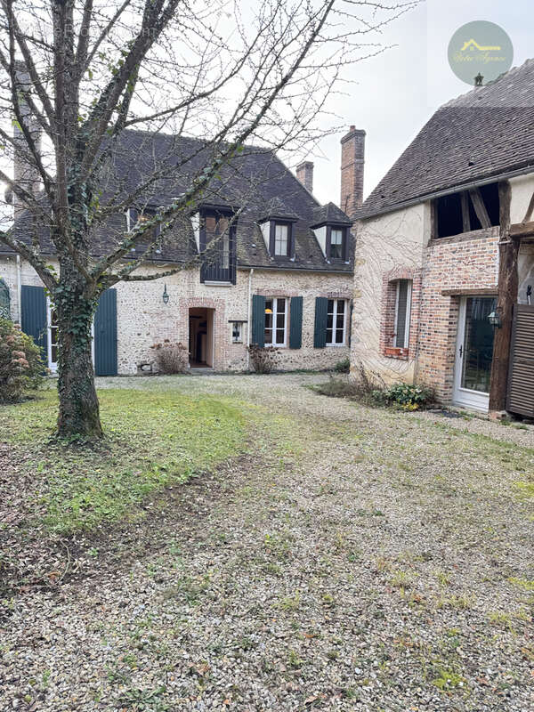 Maison à VOULX