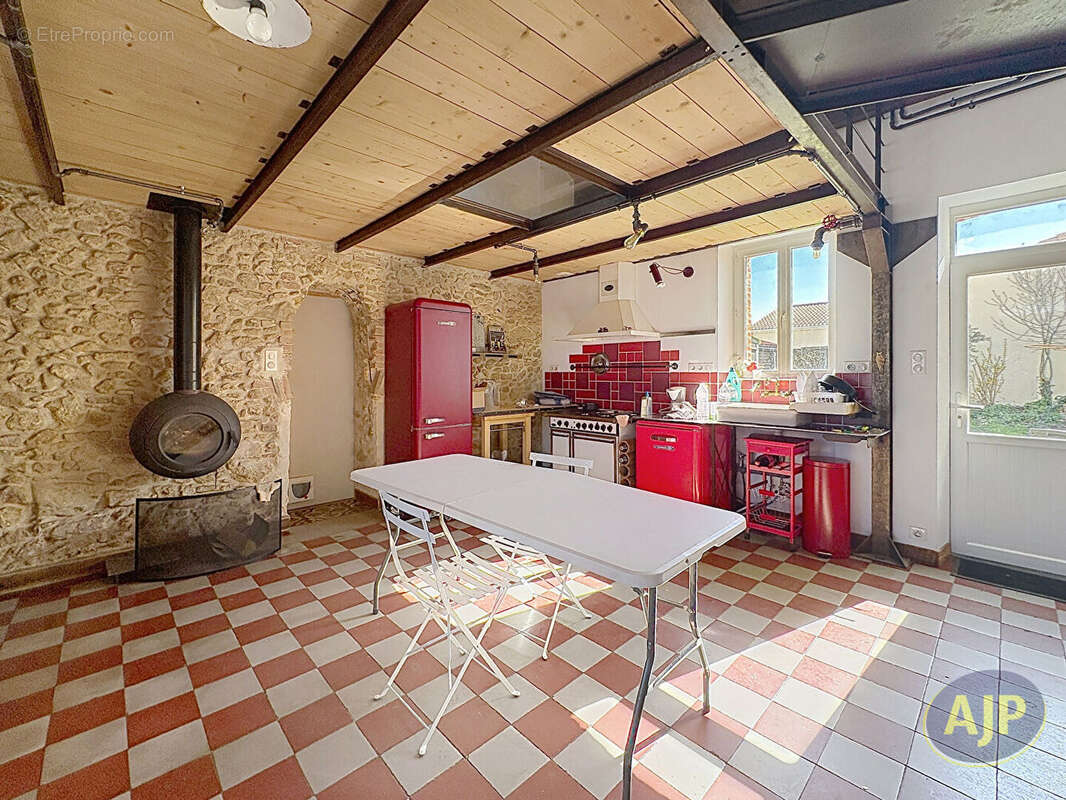Maison à SALLERTAINE