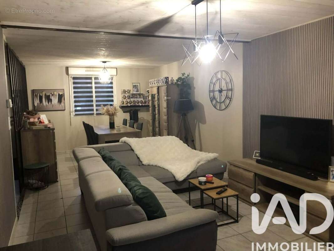 Photo 3 - Maison à COURCELLES-LES-LENS