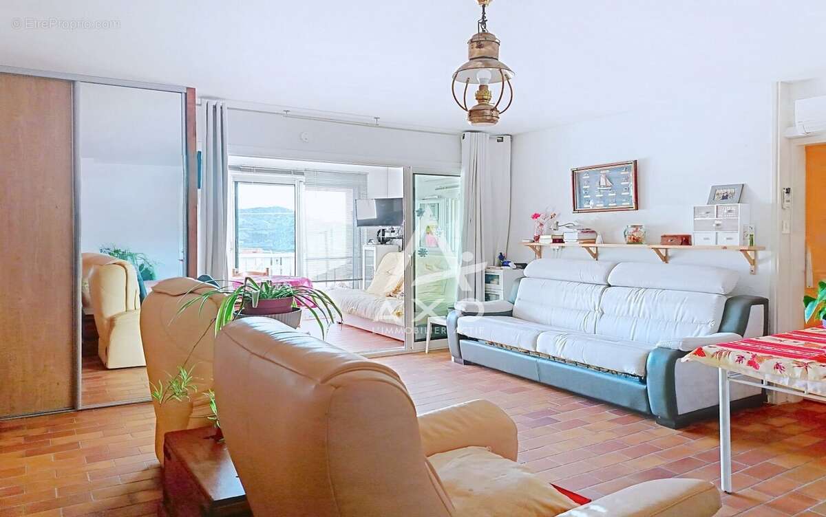 Appartement à MARSEILLE-7E