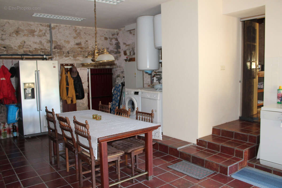 Maison à ECHASSIERES