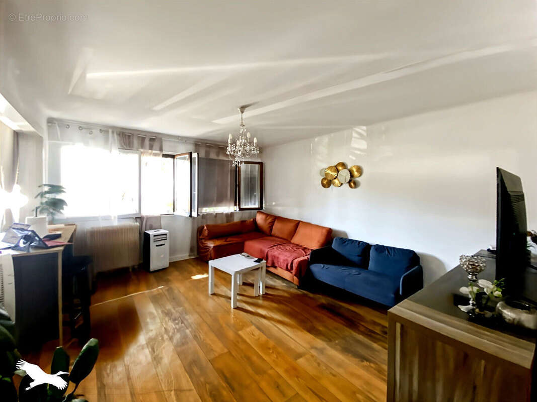 INVEST - Appartement Marseille 3 pièce(s) 63 m2 - photo 2