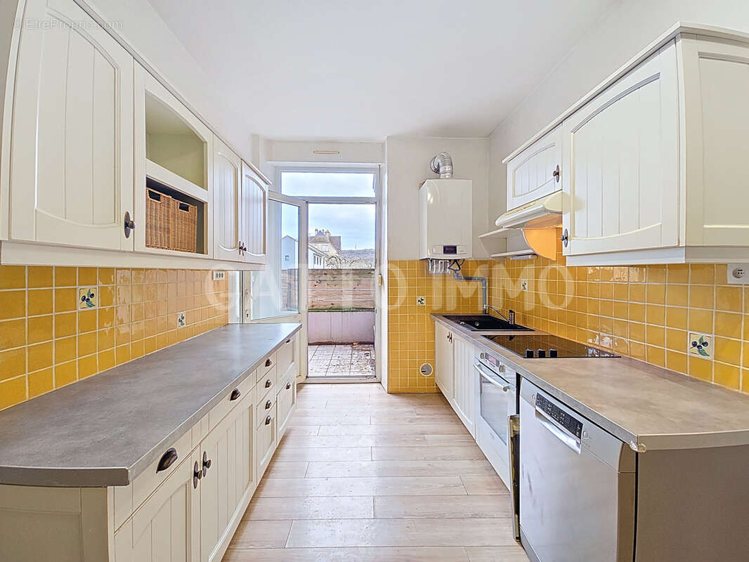 Appartement à AMNEVILLE