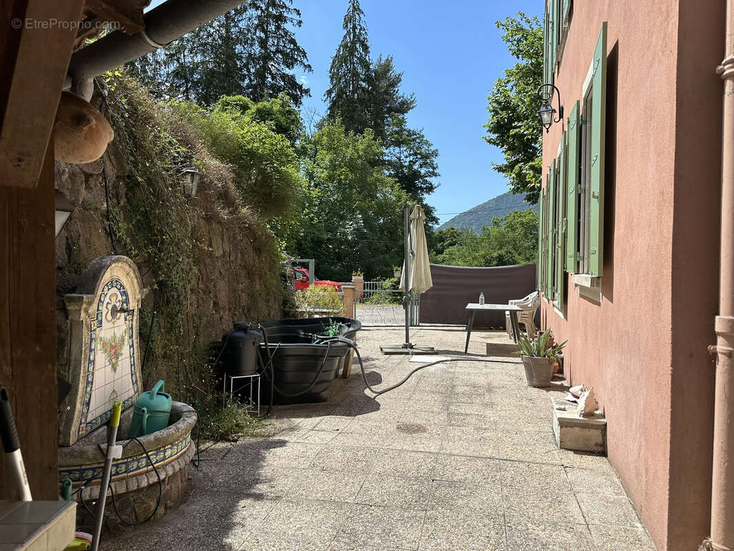 Maison à ROQUEBILLIERE