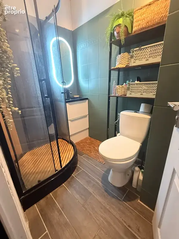 La Crau- La Moutonne - Villa 9 pièces-226m2 avec Piscine + 4 Studios - photo 13